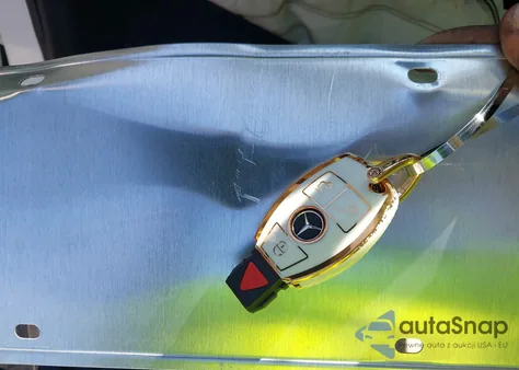 2018 Mercedes-Benz C 300 4Matic из США, поврежденный, VIN WDDWF4KB4JR316387